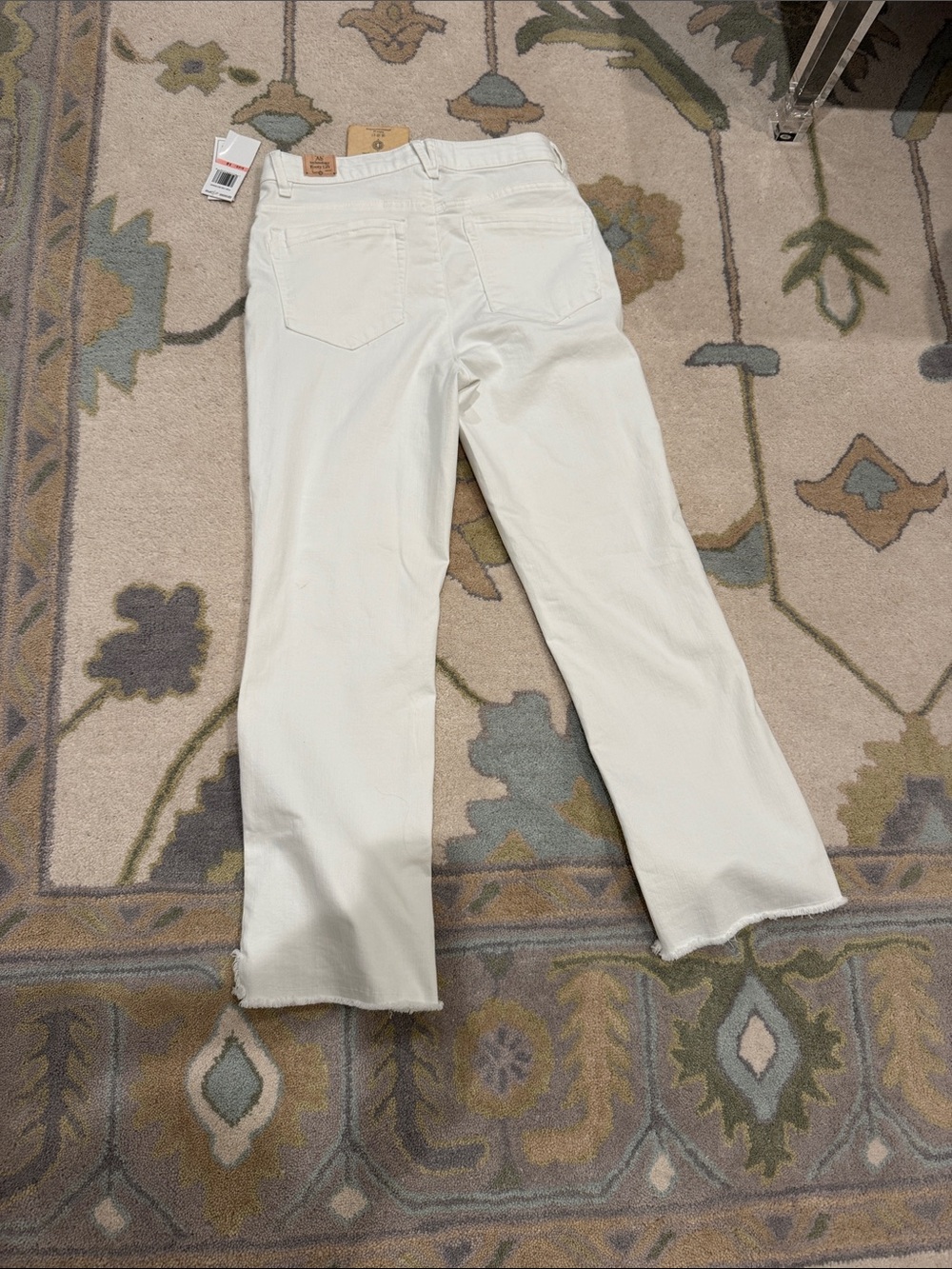 Democracy White Frayed-Hem Wide Leg Jeans - Picture 3 of 4